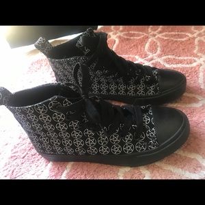 Pentagram shoes